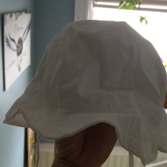 Jacadi baby bonnet - Picture 2 of 3